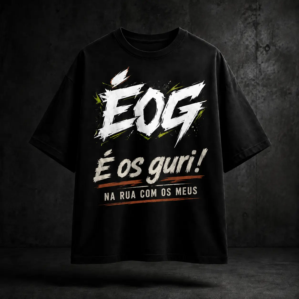 Camiseta preta ÉOG — É os guri! Na rua com os meus